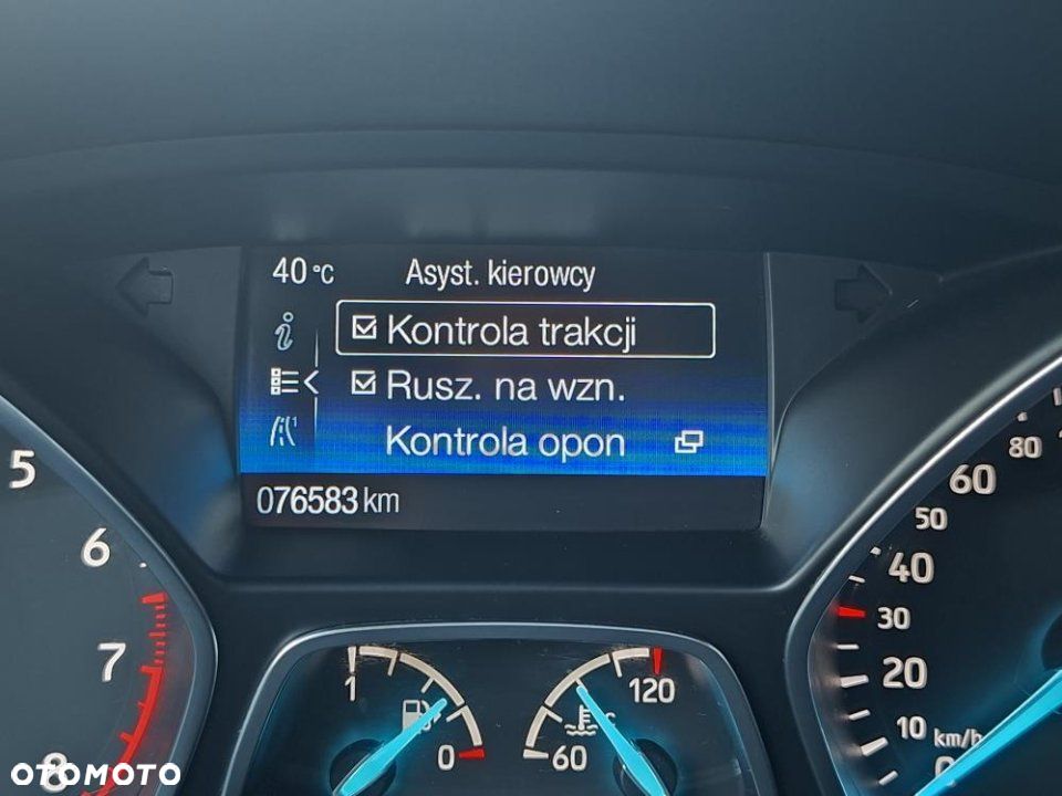 Ford Kuga - 26