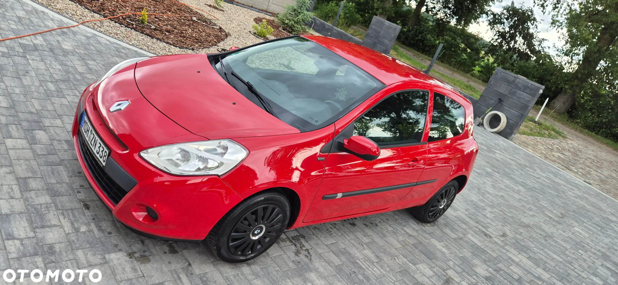 Renault Clio - 11