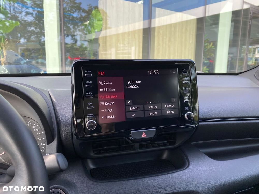 Toyota Yaris - 16