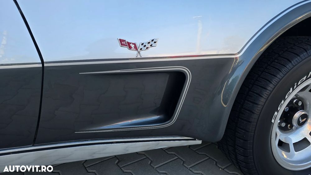 Chevrolet Corvette - 8