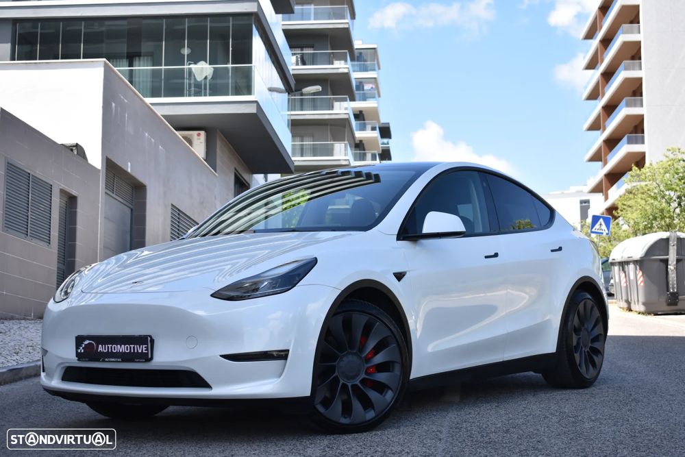 Tesla Model Y Performance Dual Motor AWD - 1