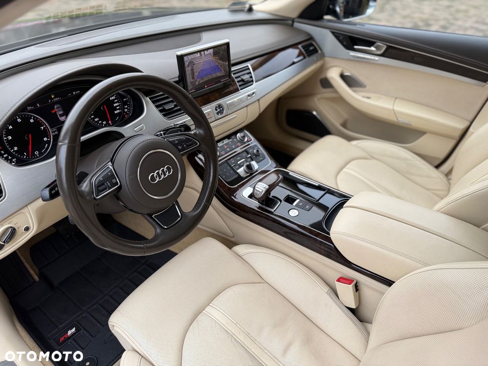 Audi A8 6.3 W12 FSI L Quattro - 12
