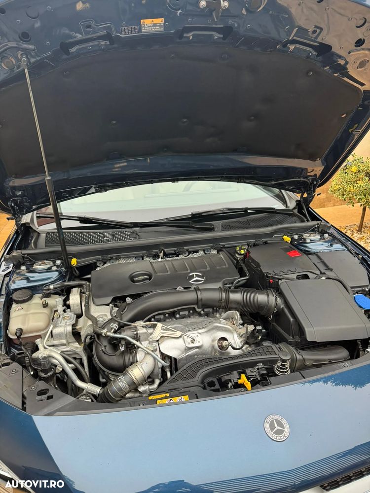 Mercedes-Benz A 220 4MATIC Sedan Aut. - 14