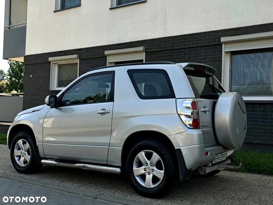 Suzuki Grand Vitara 1.6 Comfort EU5 - 5