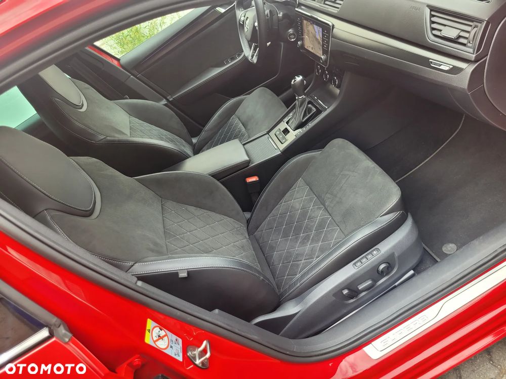 Skoda Superb 2.0 TDI DSG Sportline - 8