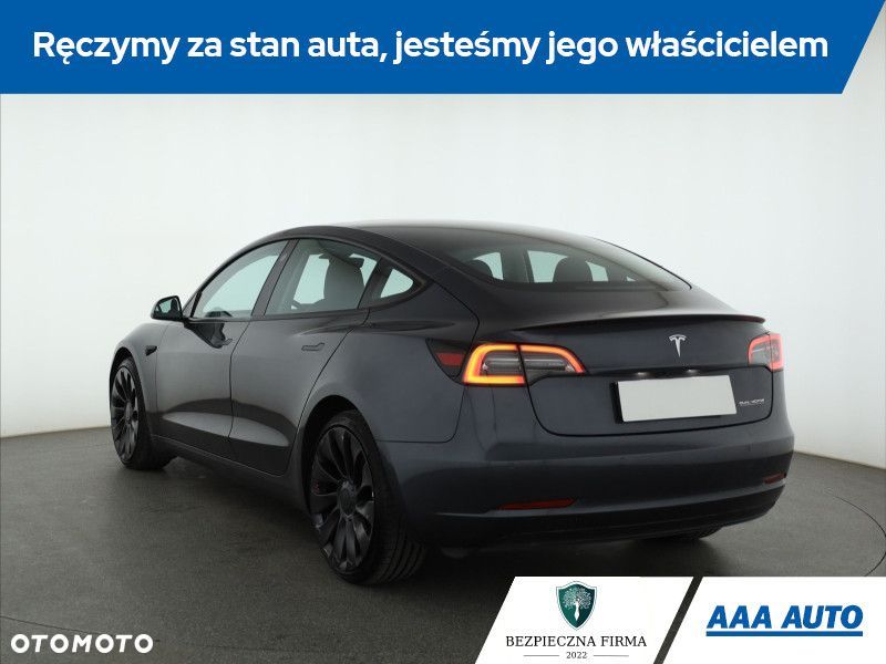 Tesla Model 3 - 6