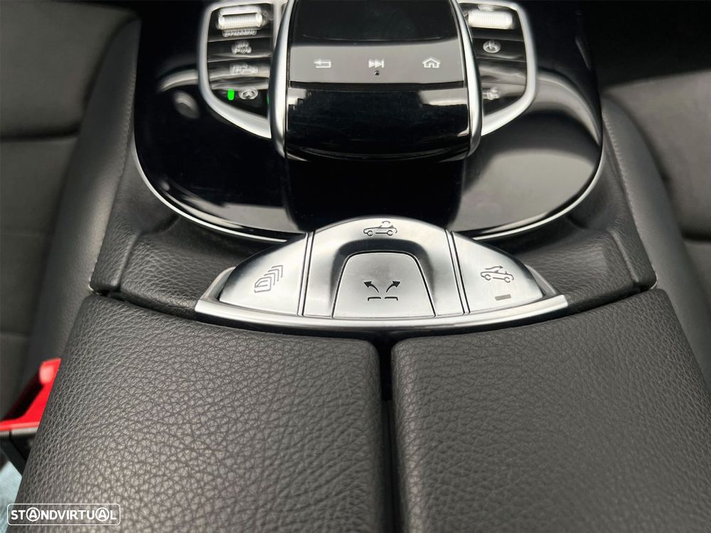Mercedes-Benz E 220 - 35