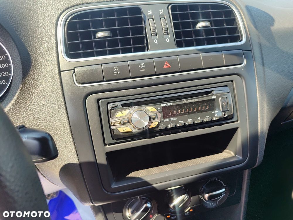 Volkswagen Polo - 16