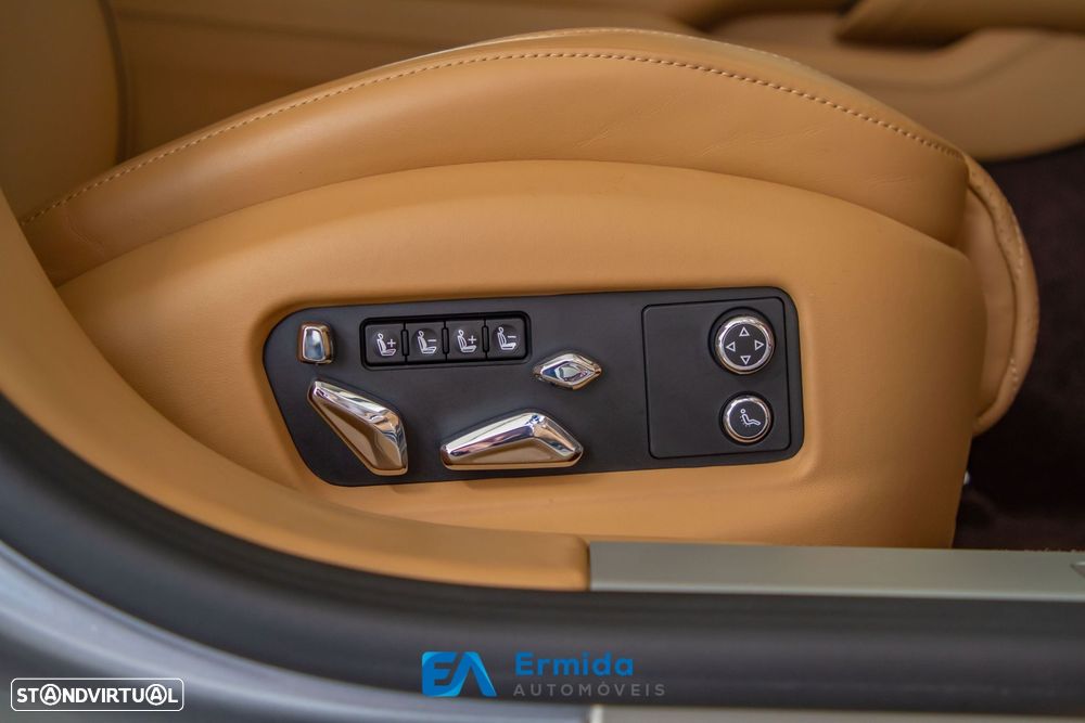 Bentley Flying Spur - 36