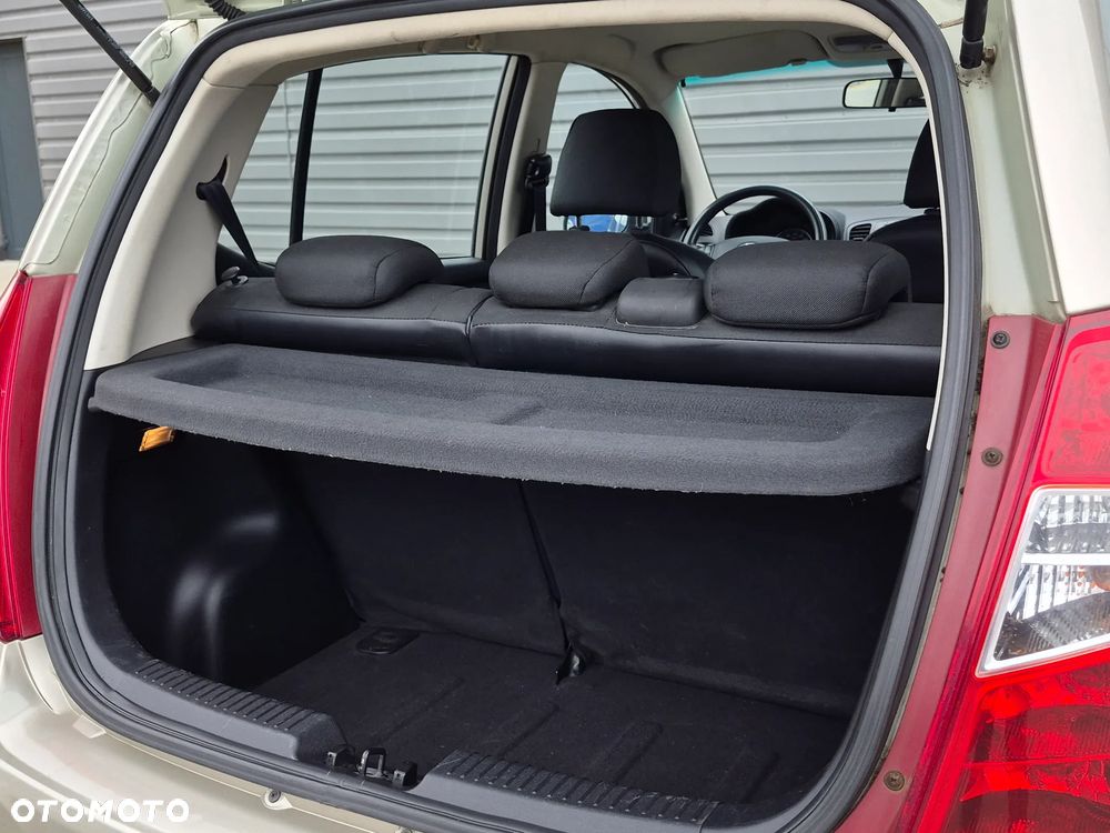 Hyundai i10 1.1 Classic - 8