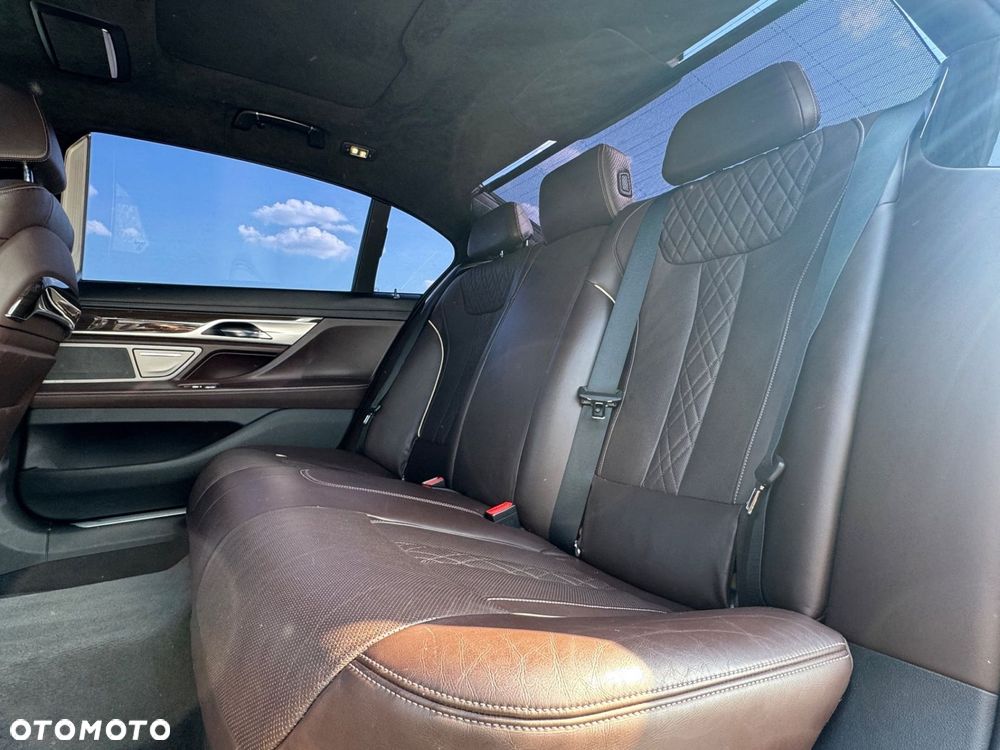 BMW Seria 7 - 25