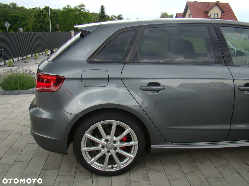 Audi A3 Sportback 2.0 TDI (clean diesel) S line Sportpaket - 12