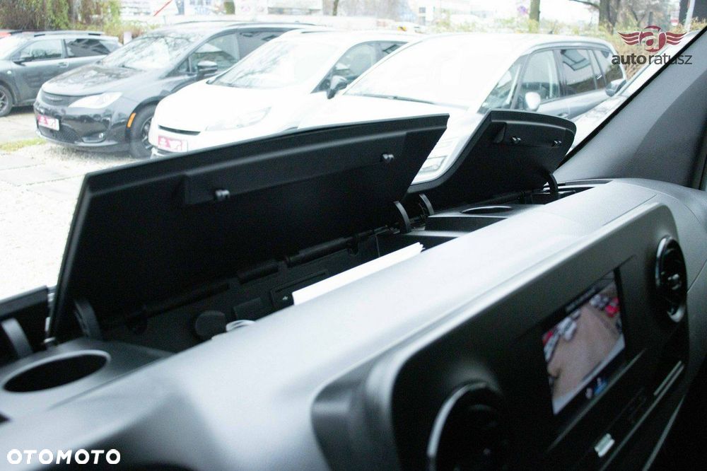 Mercedes-Benz Sprinter - 39