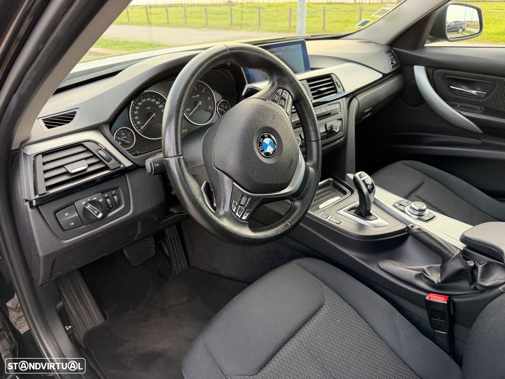 BMW 320 d Auto Exclusive - 10