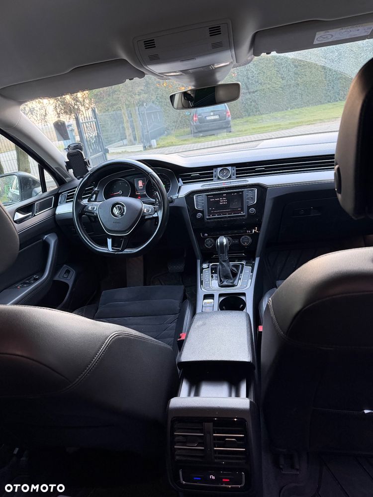 Volkswagen Passat Variant 2.0 TDI BMT Highline DSG - 9