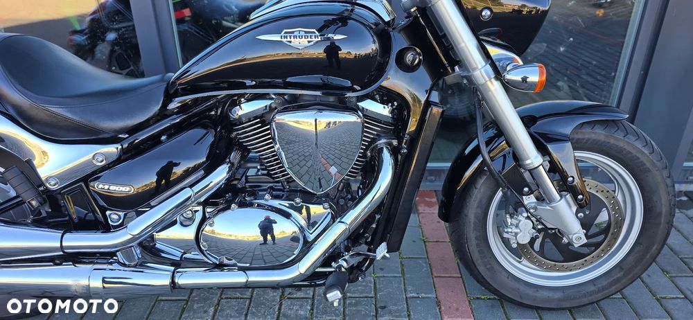 Suzuki Intruder - 20