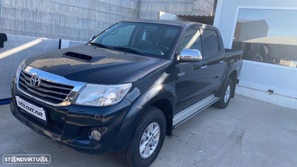 Toyota Hilux - 3