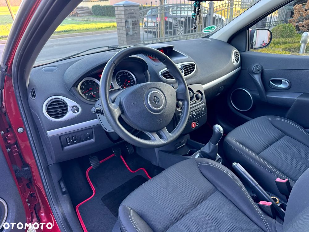 Renault Clio TCe 100 Expression - 15