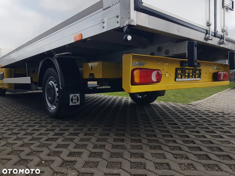 Renault MASTER KONTENER 8EP 4,22x2,24x2,24 KLIMA KRAJOWY MANUAL  6-BIEGÓW DMC 3500 KG - 24