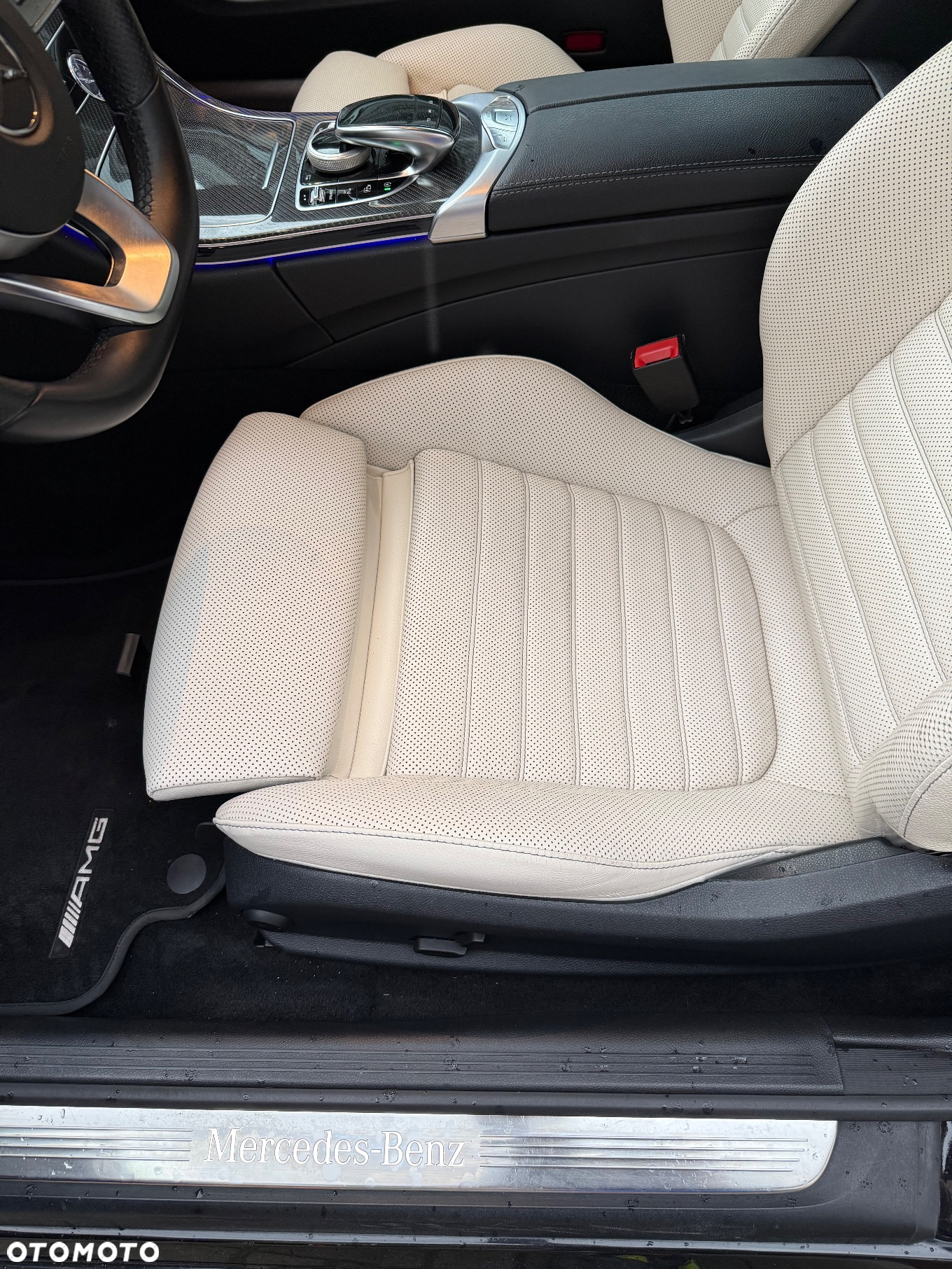 Mercedes-Benz Klasa C 220 d Cabrio 9G-TRONIC AMG Line Plus - 13