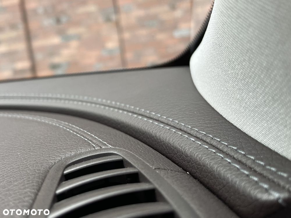 Mercedes-Benz CLS - 28