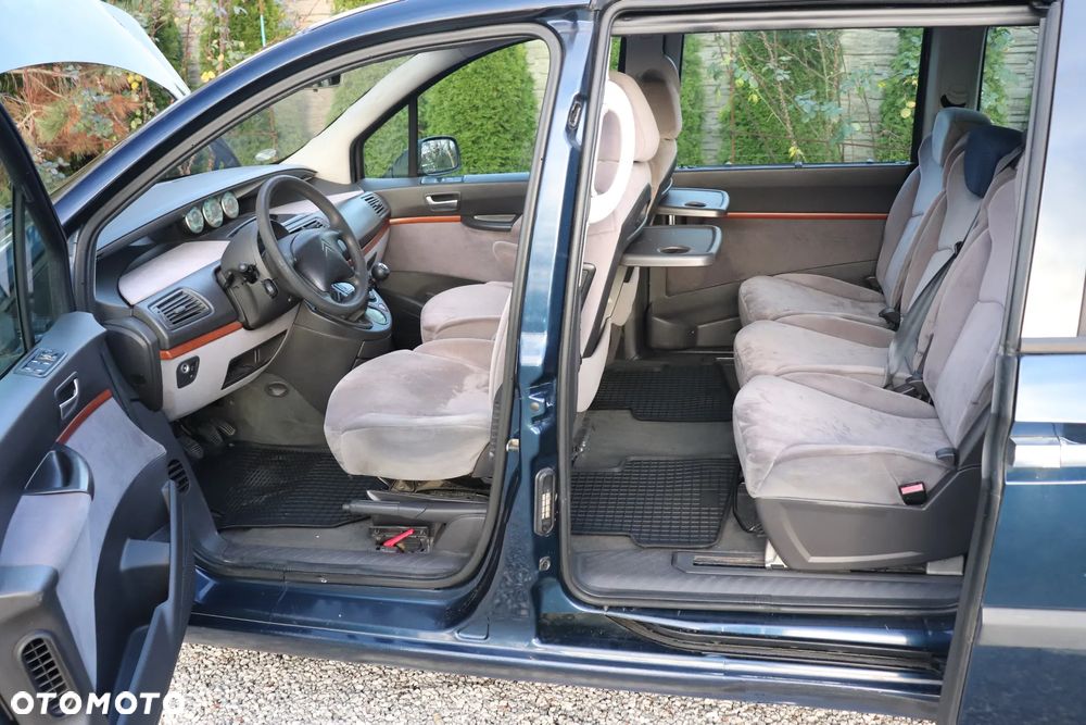 Citroën C8 2.2 HDi Confort - 4