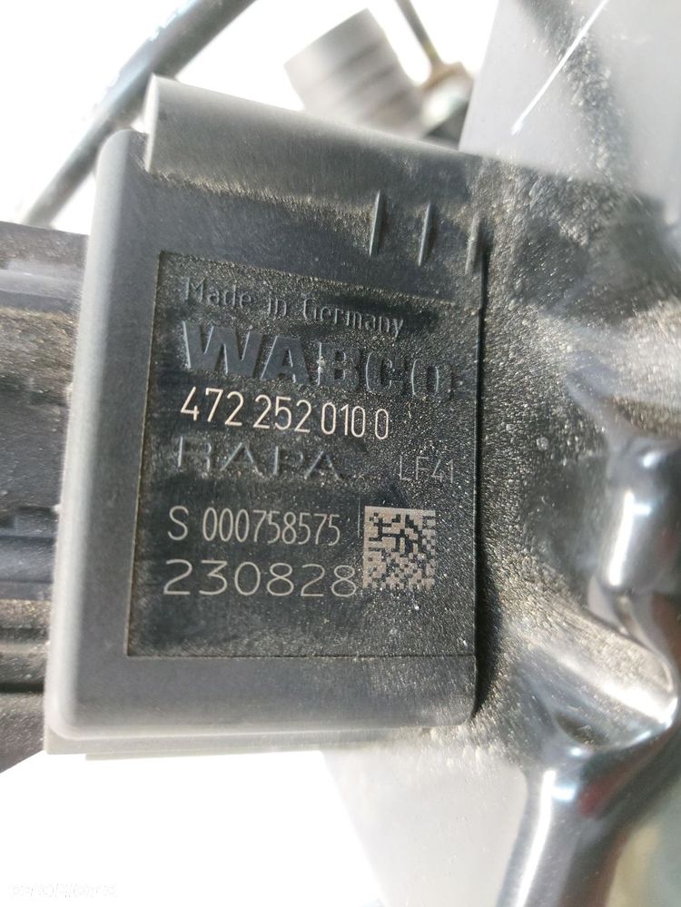 BMW 5 G60 Pompa kompresor zawieszenia pneumatycznego 6894904 - 6