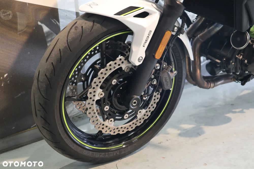 Kawasaki Z 650 - 5