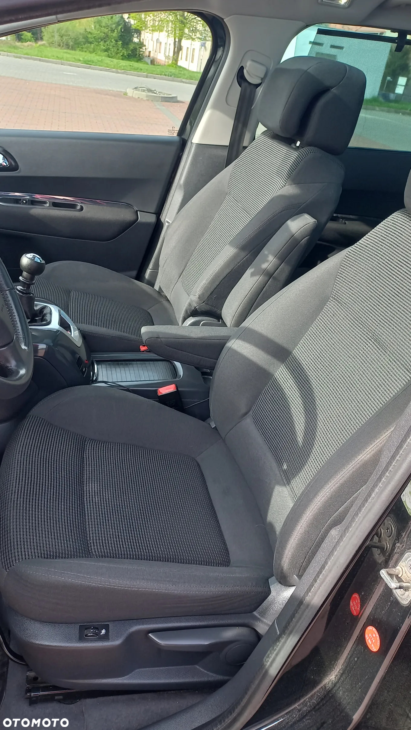 Peugeot 5008 2.0 HDi Family 7os - 8