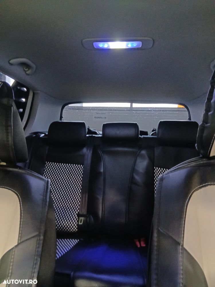 VOLKSWAGEN Golf 2011 — imagine 15