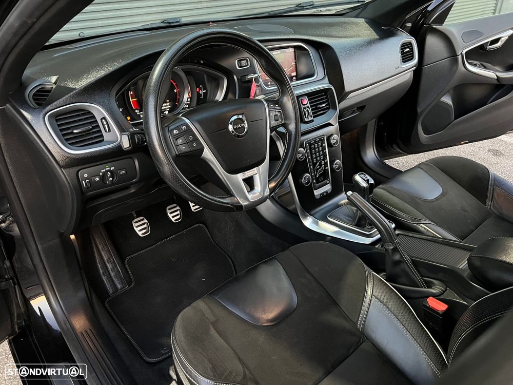 Volvo V40 2.0 D2 R-Design - 13