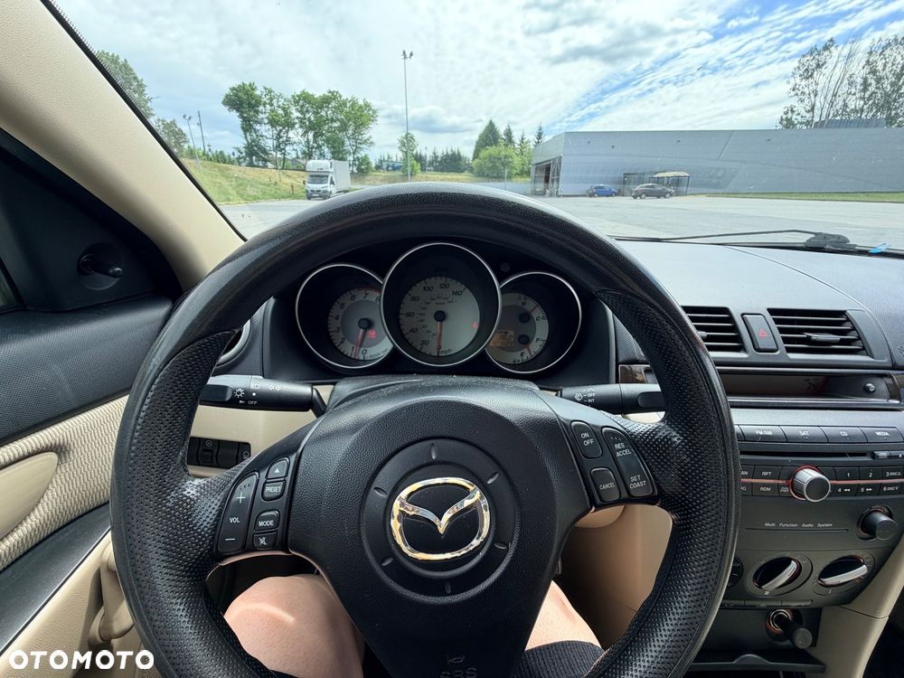 Mazda 3 2.0 Sport - 8
