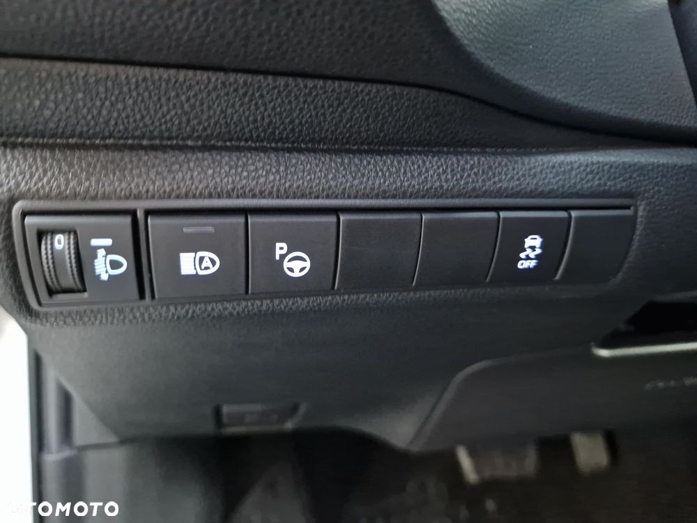 Toyota Corolla 1.8 Hybrid Comfort - 19