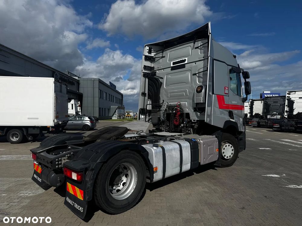 Renault T440 Sleeper Cab - 6