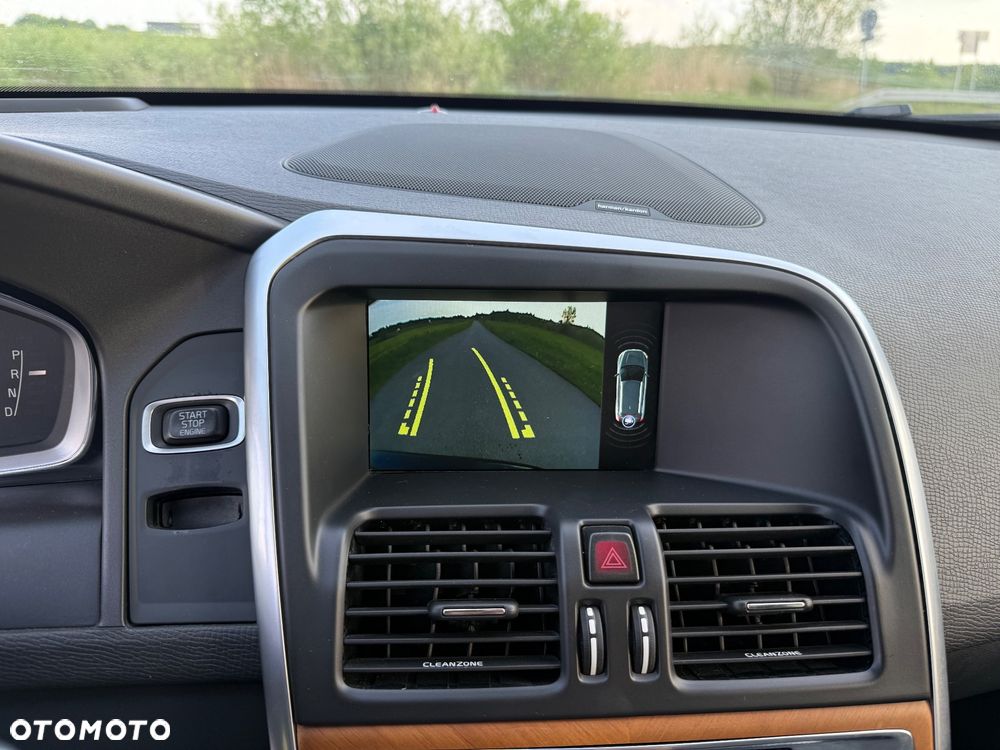 Volvo XC 60 T5 AWD Drive-E Momentum - 12