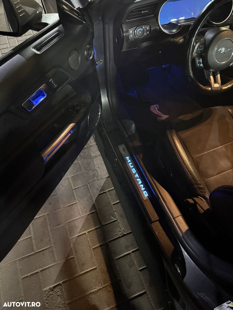 Ford Mustang - 27