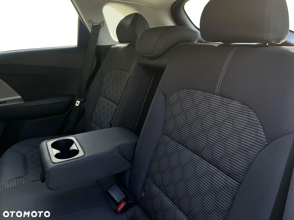 Kia Niro 1.6 GDI Hybrid M - 24
