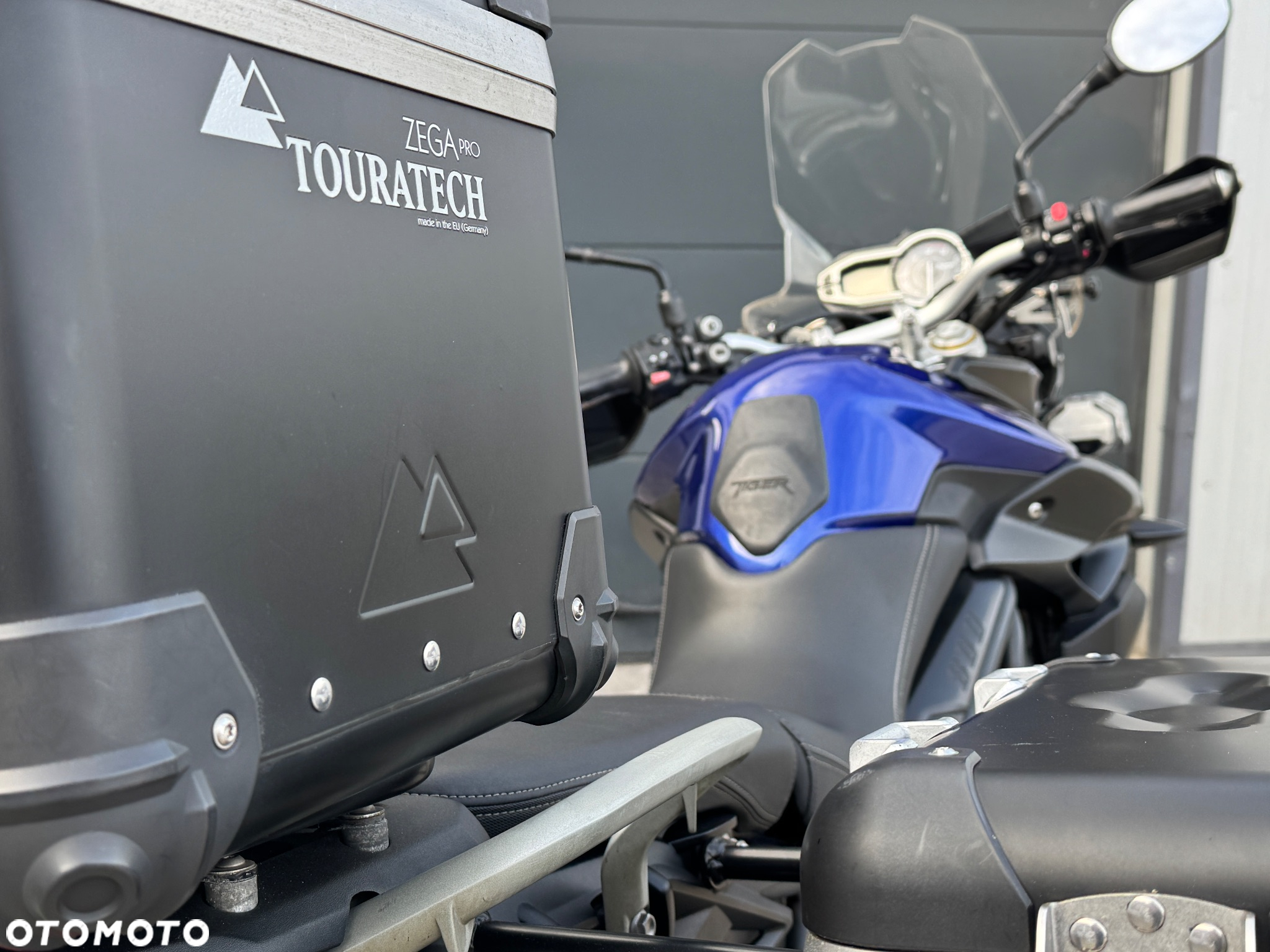 Triumph Tiger - 12