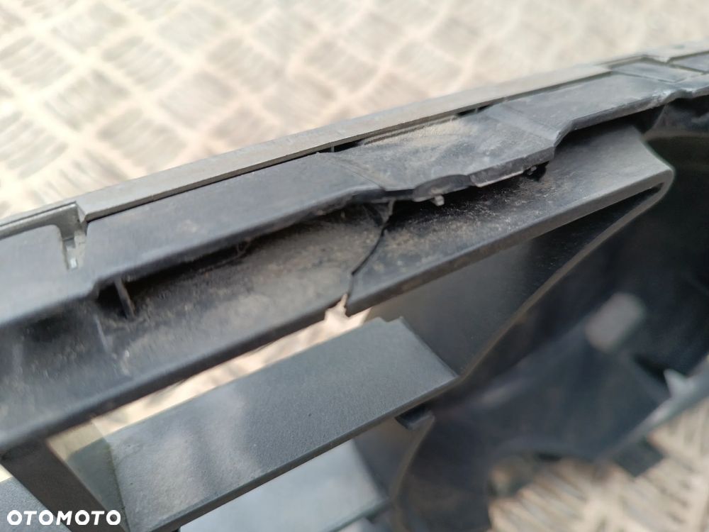 Fiat Croma 2 II FL Lift (2008-2011) Grill Atrapa 35447330 wlot kratka zderzaka chrom emblemat - 8