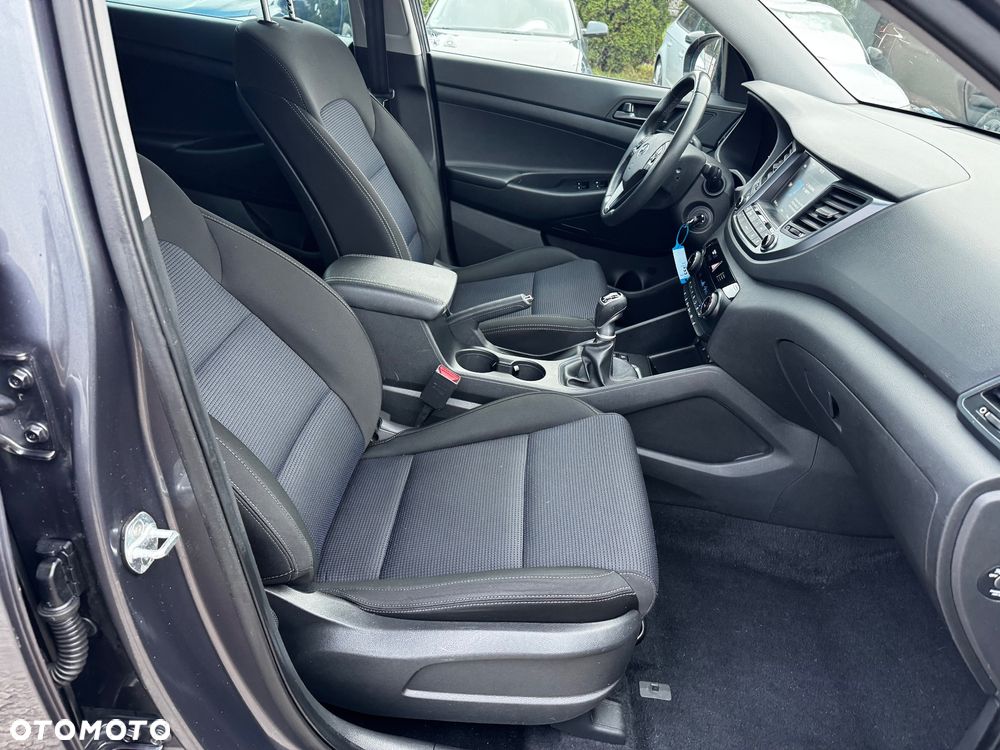 Hyundai Tucson blue 1.6 GDi 2WD Advantage - 32