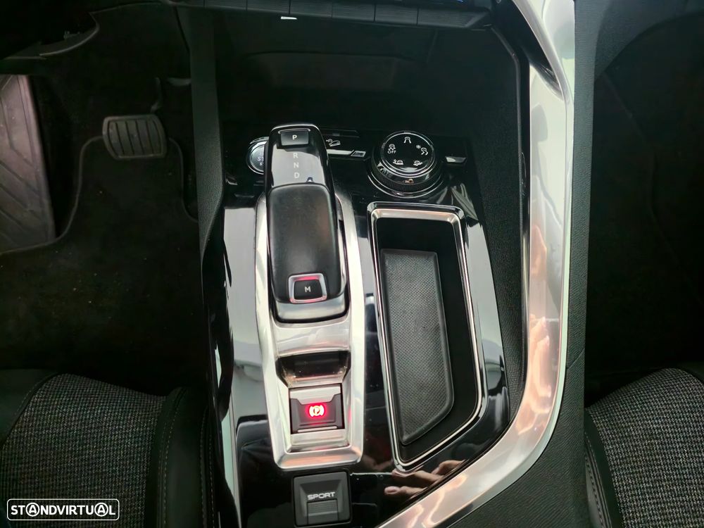 Peugeot 3008 BlueHDi 130 Stop & Start EAT8 Allure - 15