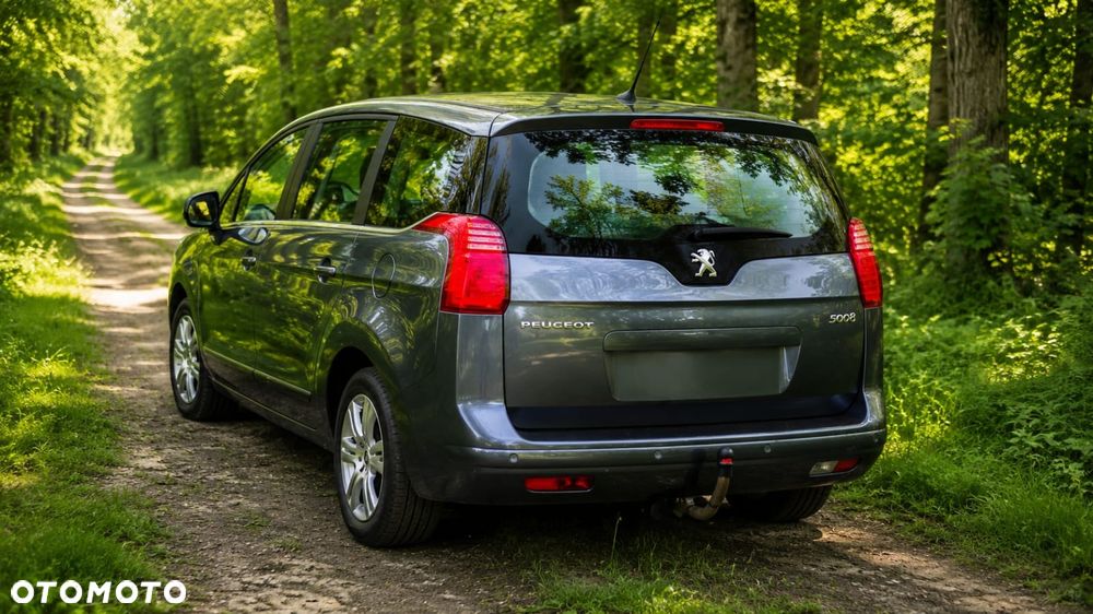 Peugeot 5008 - 3