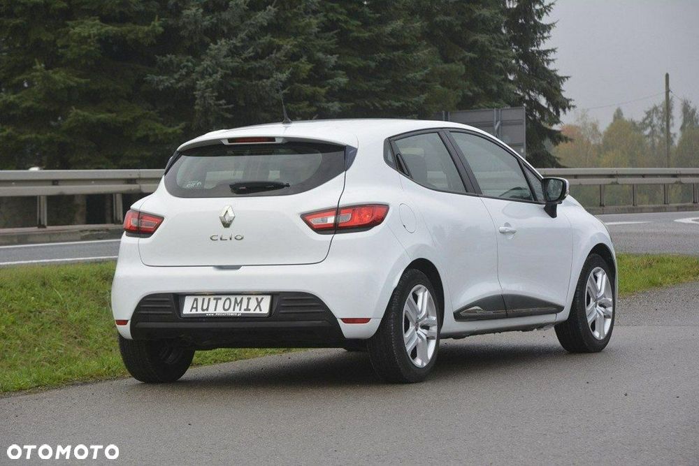 Renault Clio - 9