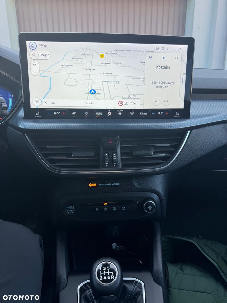 Ford Focus 1.0 EcoBoost mHEV Active Design - 3