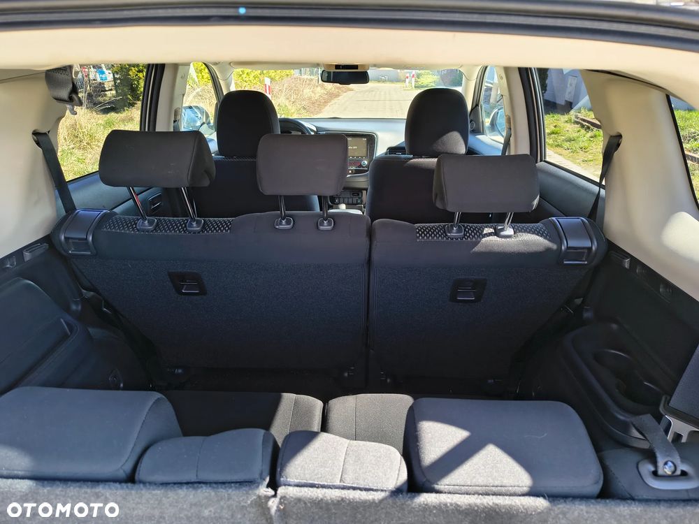 Mitsubishi Outlander 2.0 Intense 4WD CVT - 9