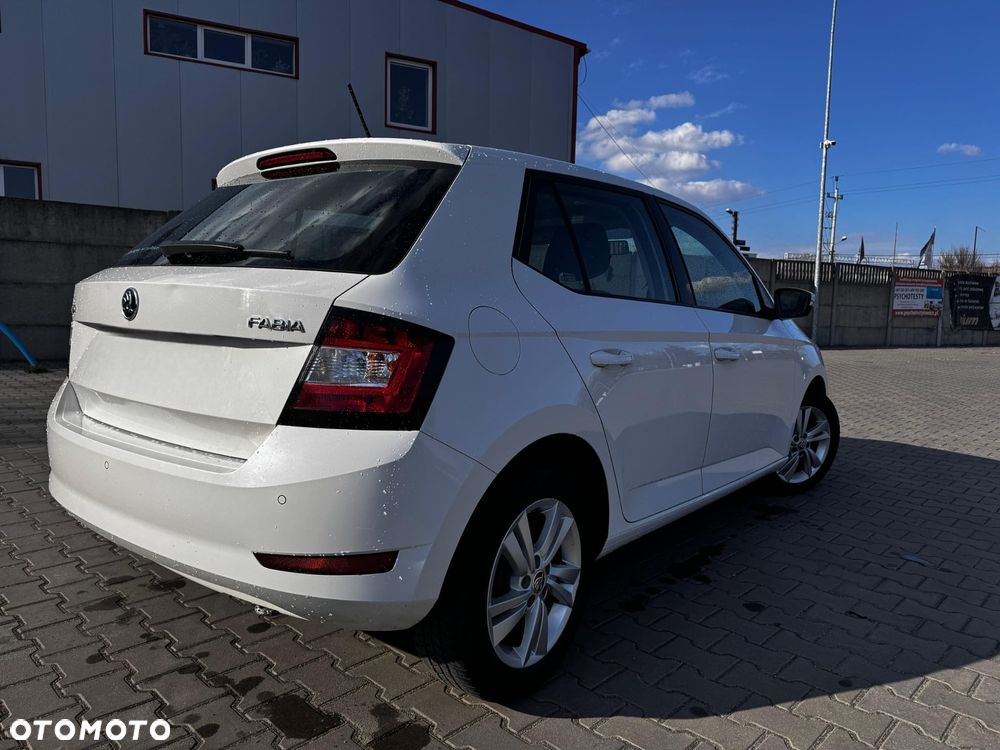 Skoda Fabia 1.0 TSI Ambition - 6