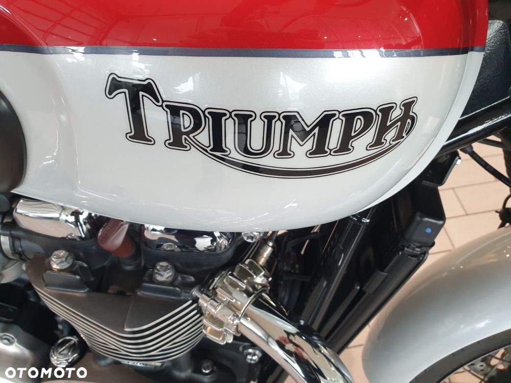 Triumph Bonneville - 31