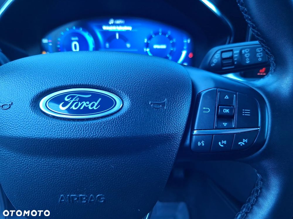 Ford Focus 1.0 EcoBoost Hybrid TITANIUM X - 17