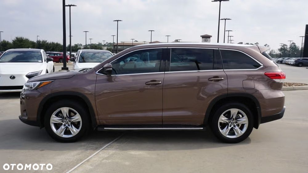 Toyota Highlander - 4