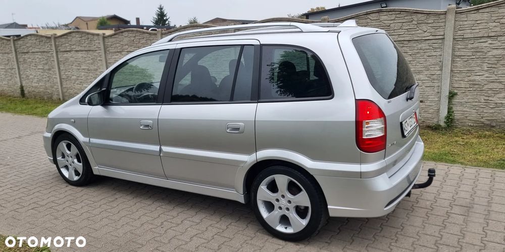 Opel Zafira 2.2 Elegance - 10